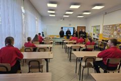image001